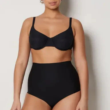 Shaping Thong – for a perfect silhouette every day